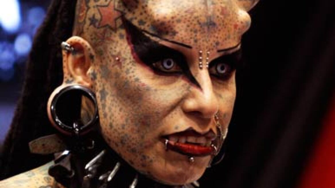 Αυτή είναι η «Γυναίκα – Βαμπίρ!»