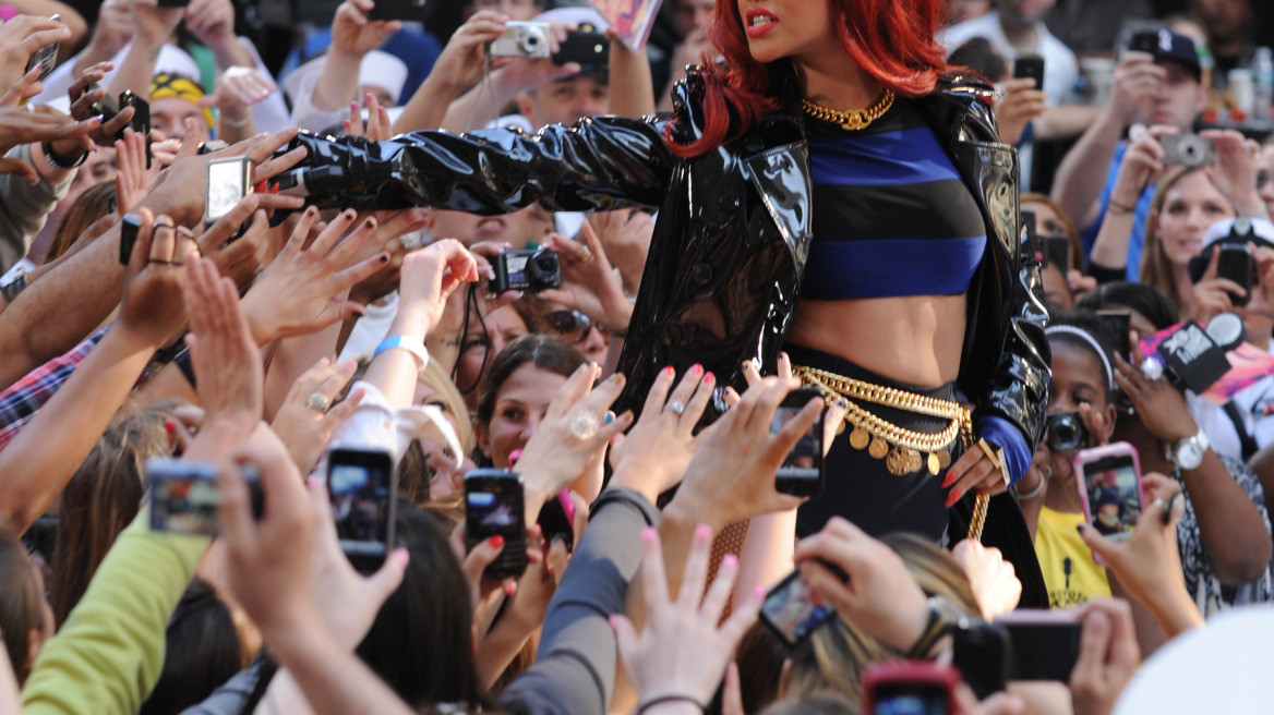 Rihanna… και να καίει!
