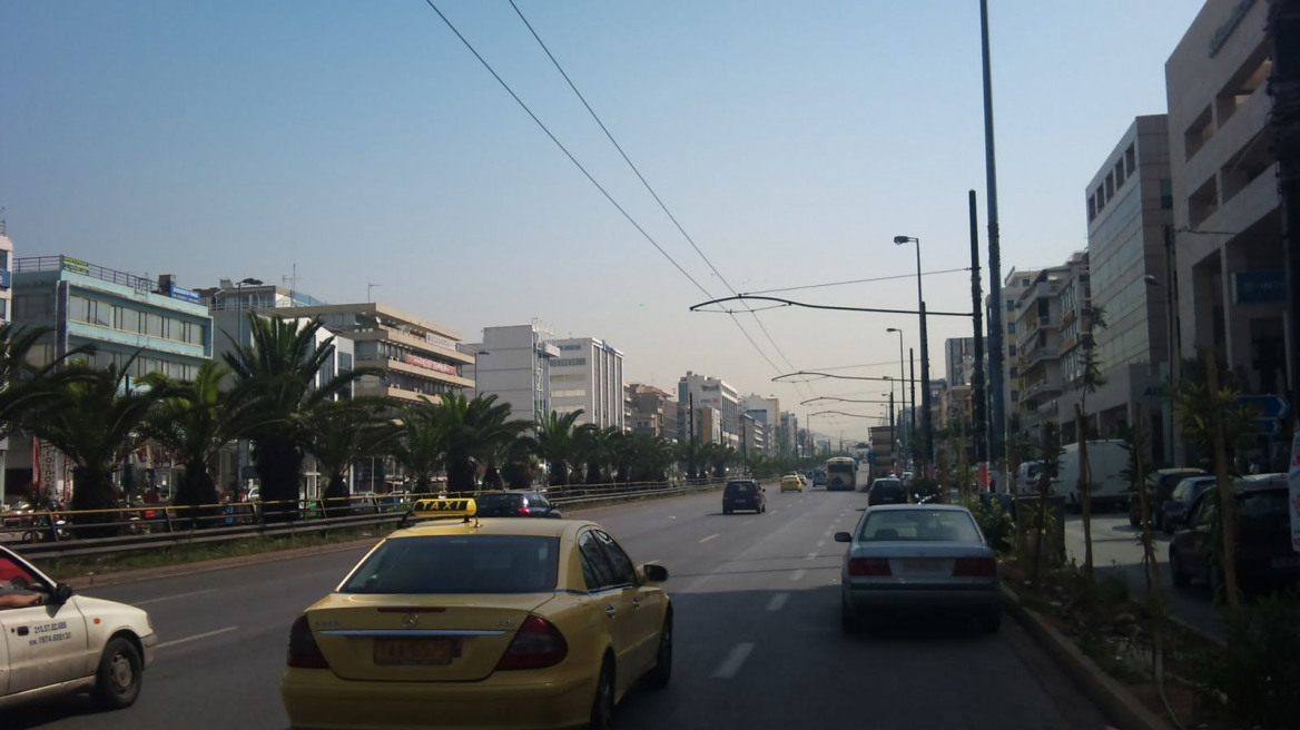 Φανάρια, ποδήλατα και πεζοί στην Λ. Συγγρού 