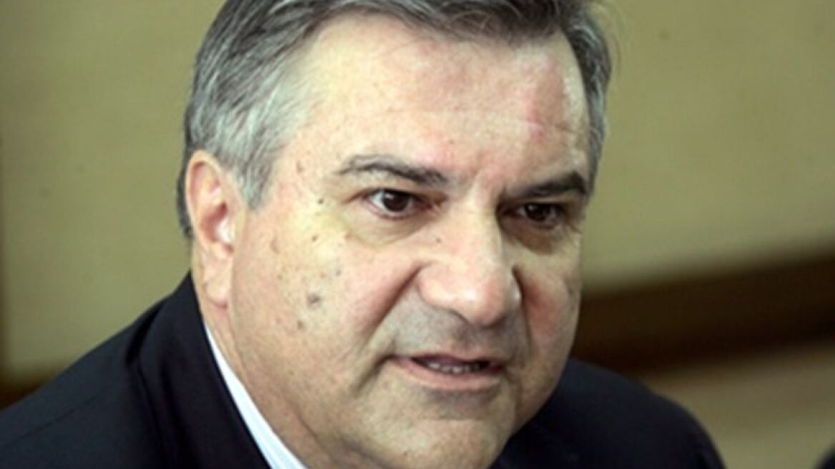 «Νομικά πυρά» κατά του νόμου Καστανίδη