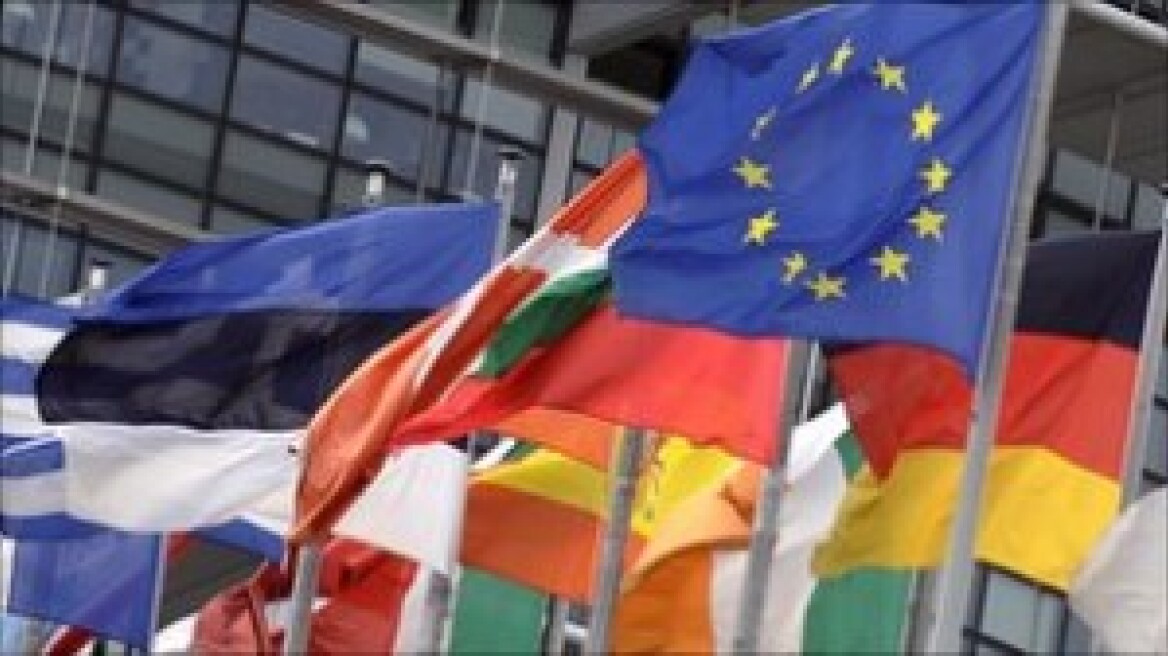 Πιθανή τηλεδιάσκεψη για το ελληνικό χρέος την Τρίτη ή Τετάρτη