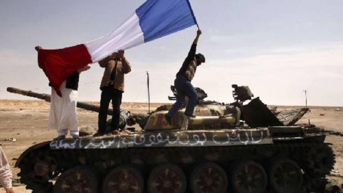 Οι εξεγερμένοι της Λιβύης "προελαύνουν προς την Τρίπολη"