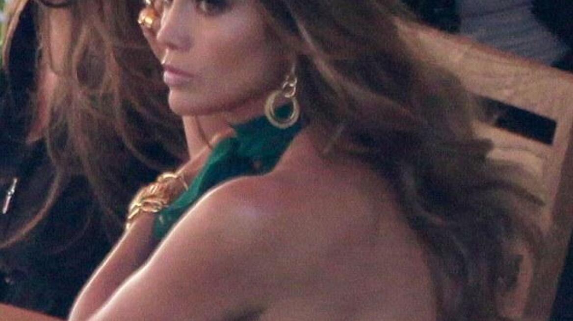 Σέξι 40άρα η Jennifer Lopez