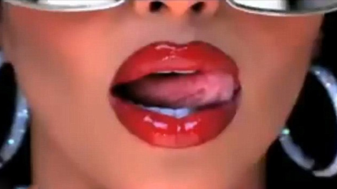 Πόρνη πολυτελείας θυμίζει η Kardashian!