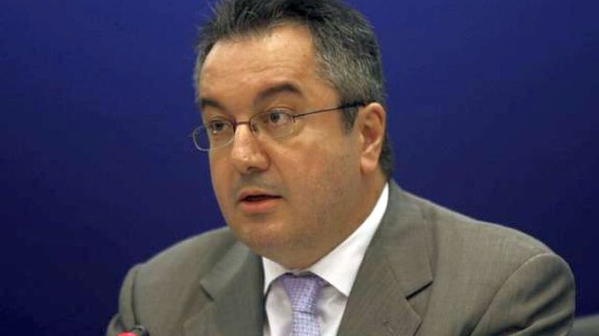 Η. Μόσιαλος» «Άλλο διαμαρτυρία, άλλο προσβολή Εθνικών αγώνων» 