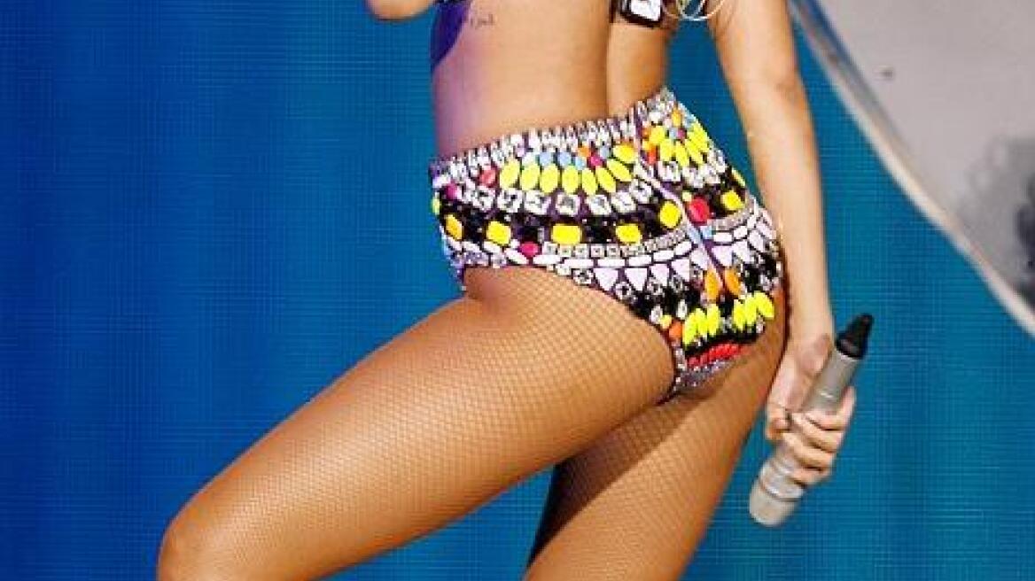 Στο νοσοκομείο η Rihanna