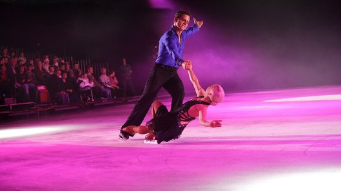 Η πρώτη τούμπα του «Dancing On Ice»
