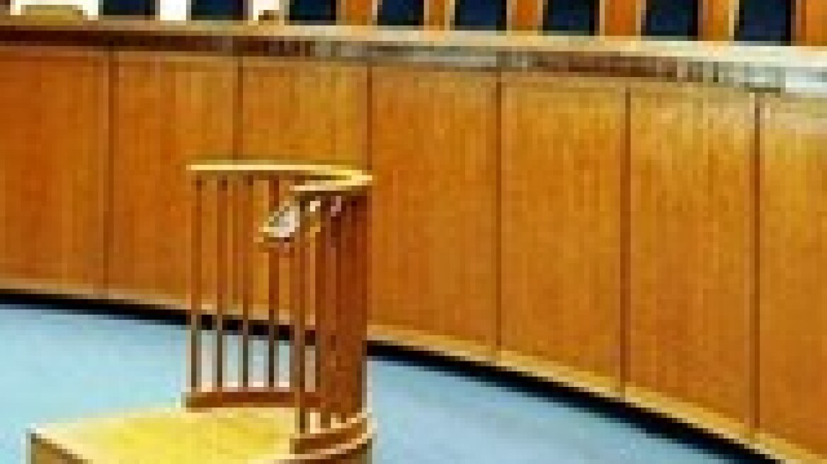 Σε 24ωρη απεργία προχωρούν την Πέμπτη οι δικαστικοί υπάλληλοι