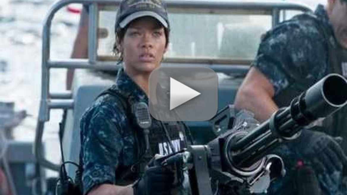 Η Rihanna έγινε κομάντο 