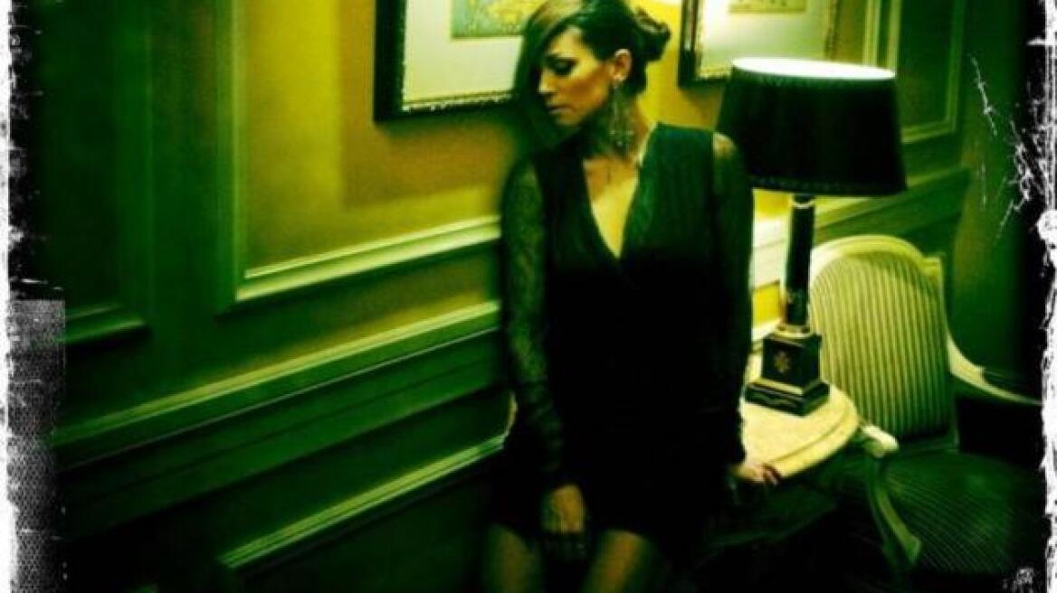 Σέξι για το εξώφυλλο περιοδικού η Έλλη Κοκκίνου 