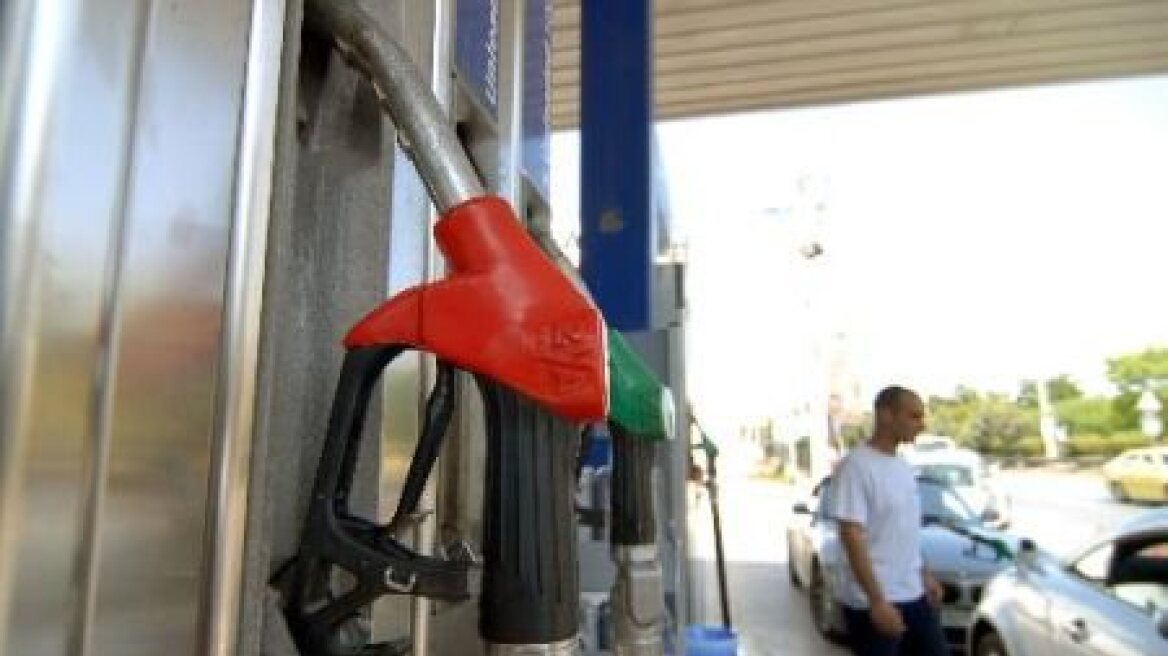 Άδικη η δίωξη Kαπελέρη, λένε οι βενζινοπώλες