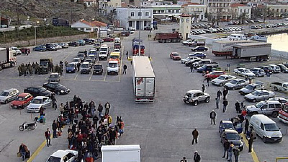 Λήμνος: Διαμαρτυρία κατοίκων για τις ακτοπλοϊκές συνθήκες