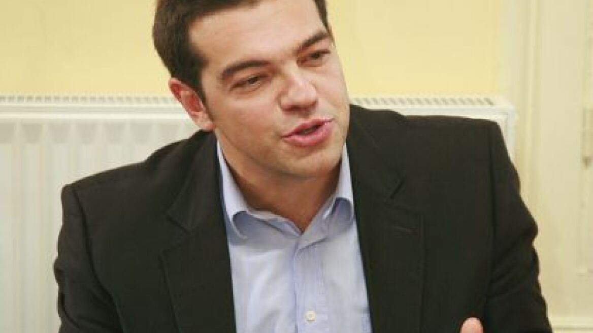 Οι ζημιωθέντες από την Ασπίς Πρόνοια στα γραφεία του ΣΥΡΙΖΑ 