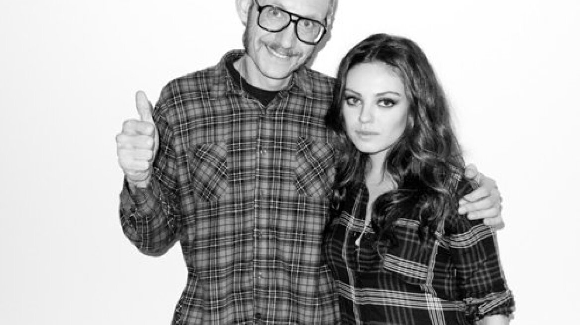 Mila Kunis: Φλερτ με τον φωτογραφικό φακό 