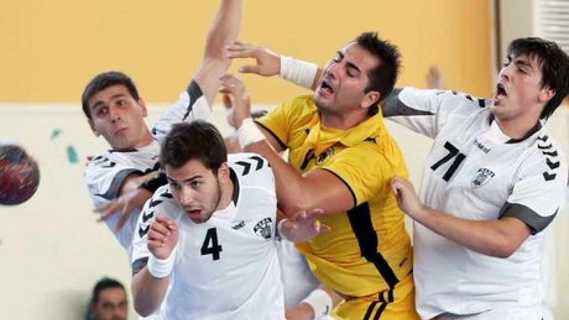 Χάντμπολ: Σήκωσε το Κύπελλο ο ΠΑΟΚ κόντρα στην ΑΕΚ