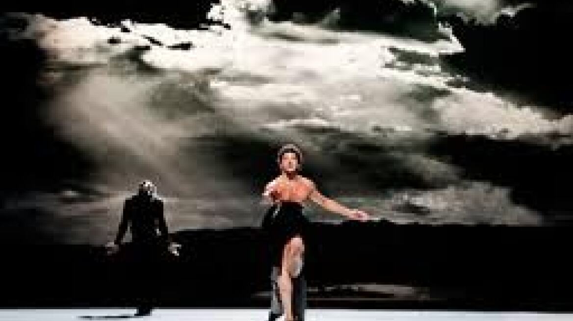 Η oλλανδική ομάδα χορού στο Μέγαρο Μουσικής