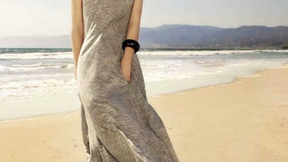 Rosie Huntington: Με βλέμμα... που καθηλώνει! 