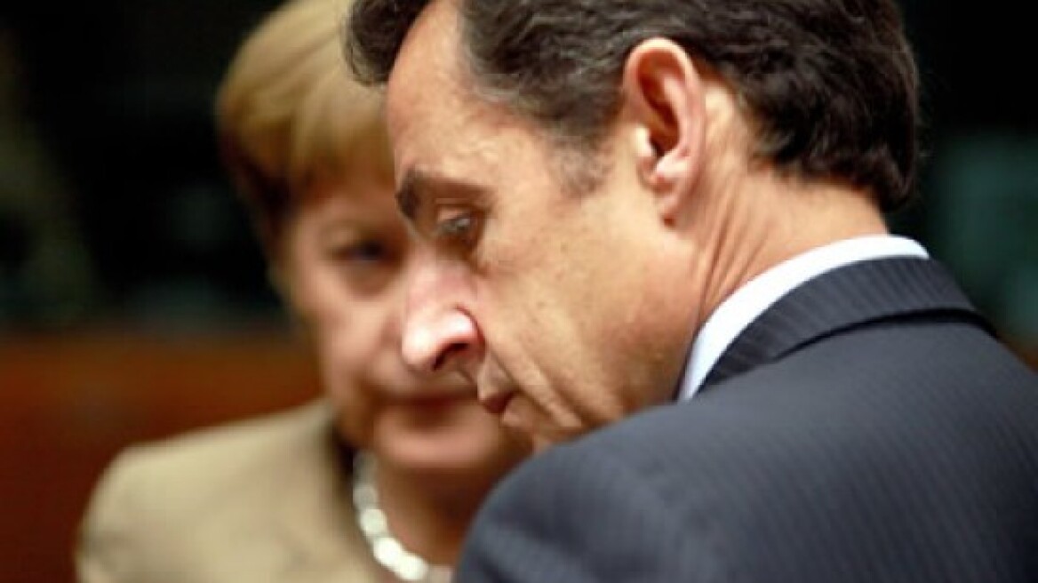 "Χαλαρώνει" η Μέρκελ… μήπως και σώσει τον Σαρκοζί 