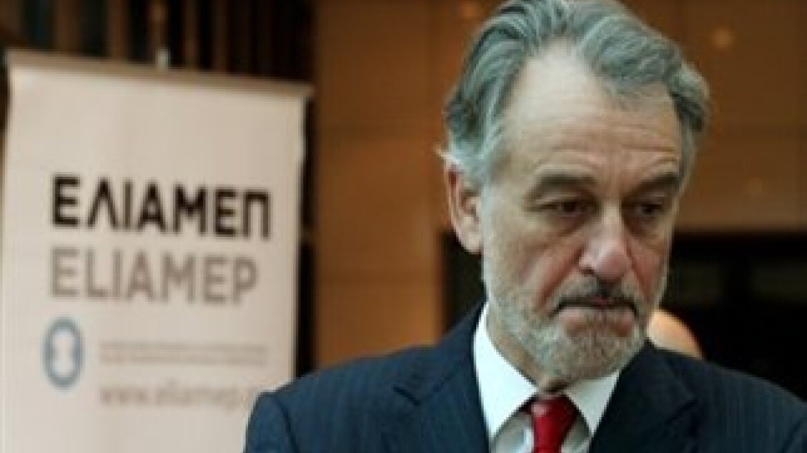 Η Ελλάδα βρίσκεται δύο βήματα πριν από τον γκρεμό λέει ο πρόεδρος του ΕΛΙΑΜΕΠ