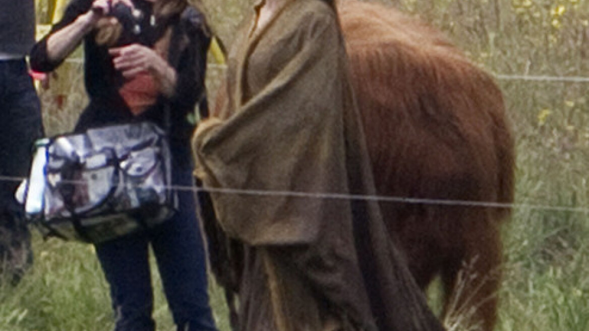 Η Angelina Jolie στα γυρίσματα του «Maleficent»