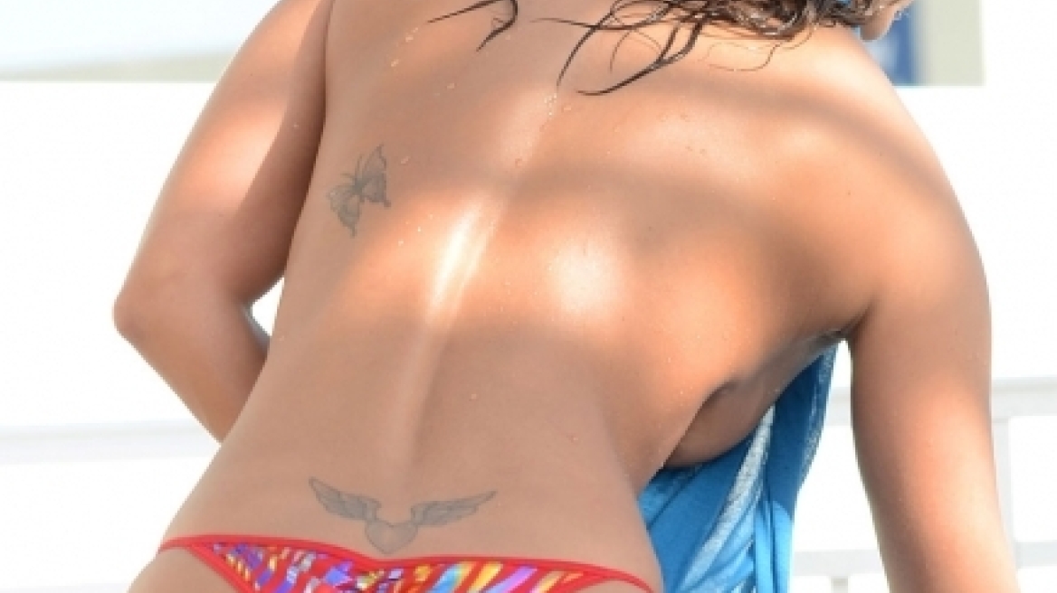 Jennifer Nicole Lee: Η πιο καυτή μαμά!