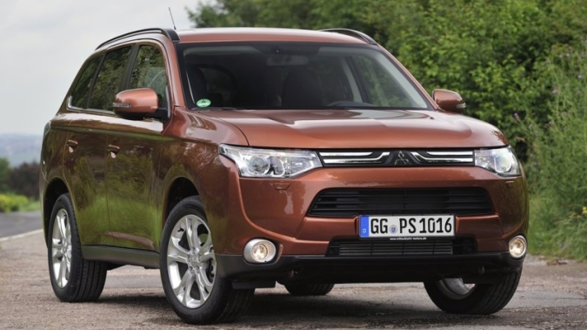 Νέο Mitsubishi Outlander με e-Assist
