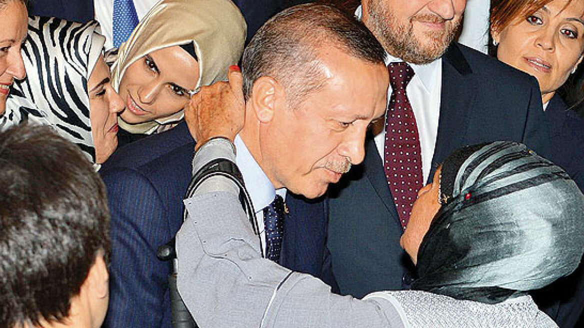 Ερντογάν: «Έγκλημα κατά της ανθρωπότητας η ισλαμοφοβία»