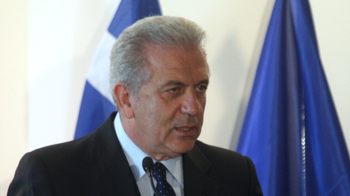 Να λύσει την εκκρεμότητα με τις θαλάσσιες ζώνες καλεί την Αλβανία ο Αβραμόπουλος  