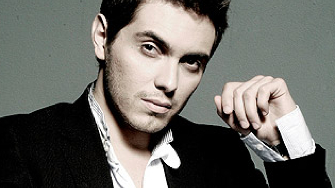 Μιχάλης Χατζηγιάννης & Μηδενιστής: «Σε έναν τοίχο»