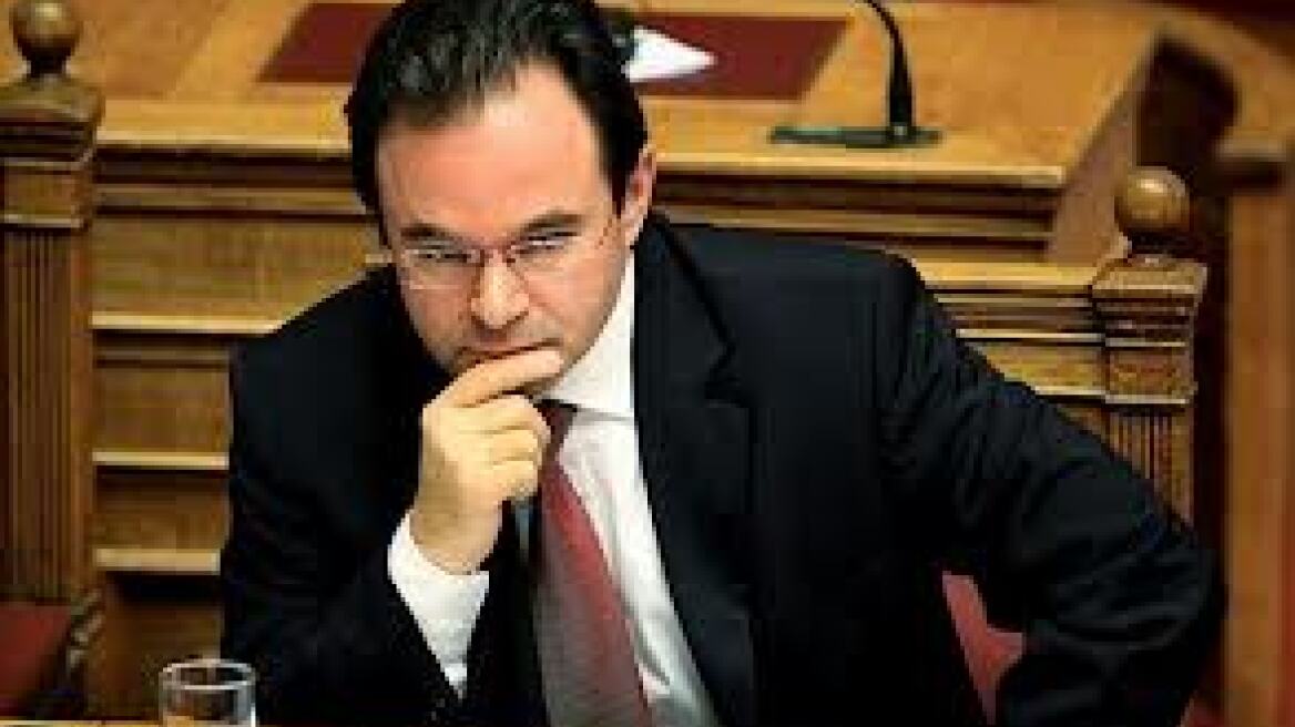 Δεν αναγνωρίζει το cd o «επεξεργαστής»του Παπακωνσταντίνου