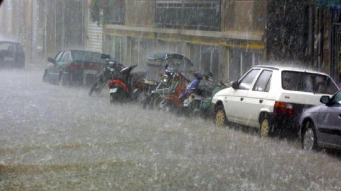 Εικόνες κατακλυσμού στην Αττική