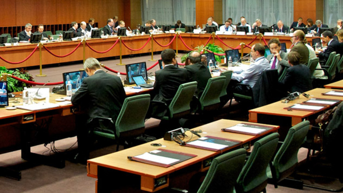 Ψάχνουν σχέδιο για «κούρεμα» στις καταθέσεις άνω των 20.000 ευρώ