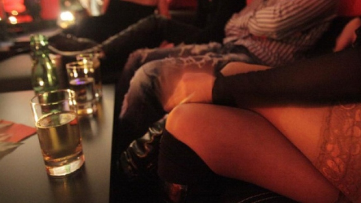 Σκηνές από ταινία… πορνό σε μπαρ στα Χανιά