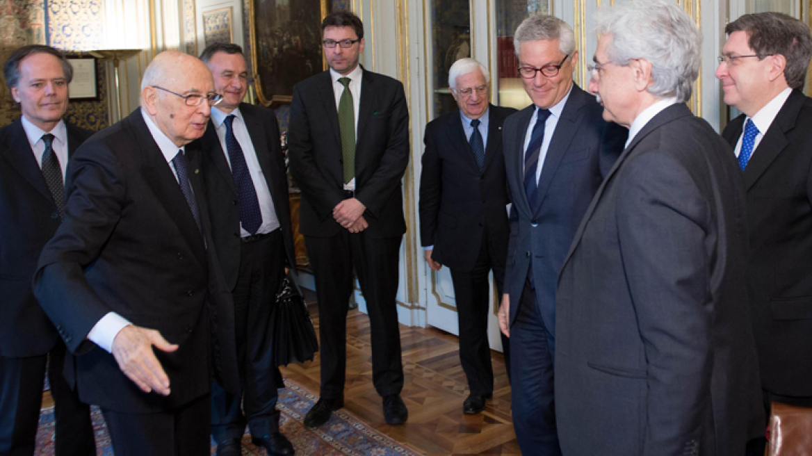 Η… συνταγή των δέκα σοφών στον Ναπολιτάνο 