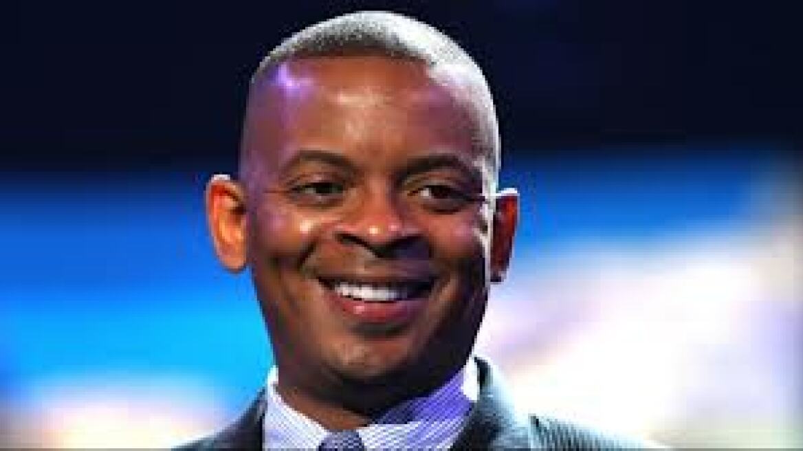 Τον Άντονι Φοξ αναμένεται να ορίσει νέο υπουργό Μεταφορών ο Ομπάμα 