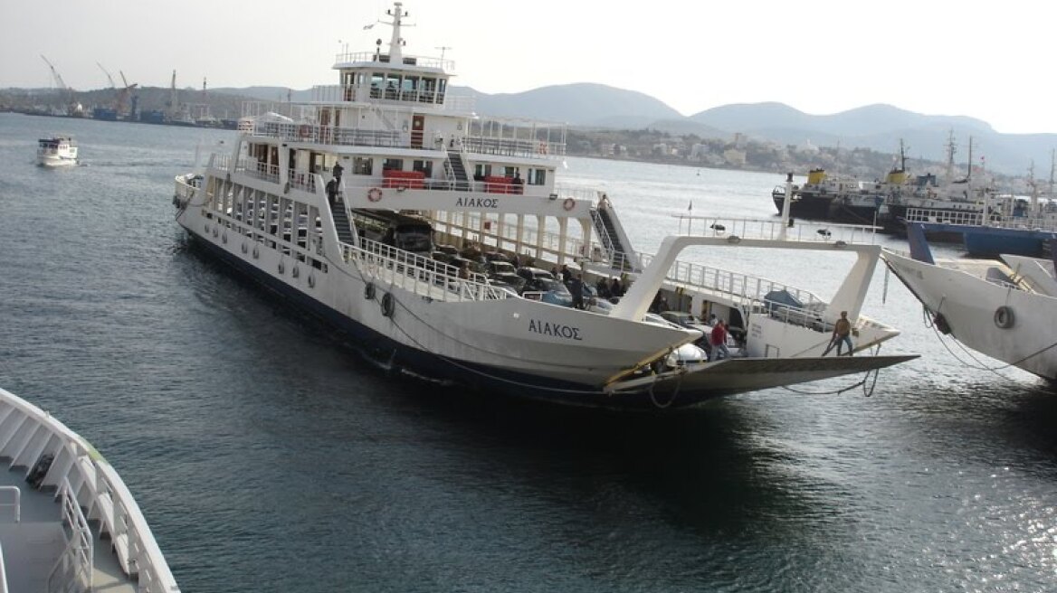 Εκτέλεση δρομολογίων  Πέραμα - Σαλαμίνα