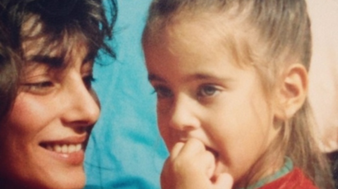 Δείτε την Δούκισσα Νομικού στην παιδική της ηλικία