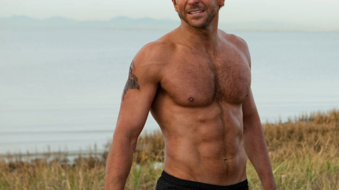 Σίγουρο «Hangover»... από το κορμί του Bradley Cooper!