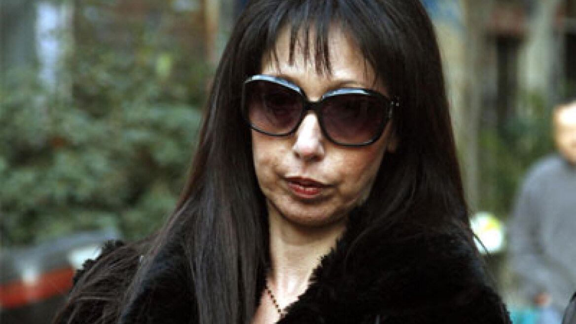 Γιο στα 51 της απέκτησε η μητέρα του Αλέξανδρου Γρηγορόπουλου