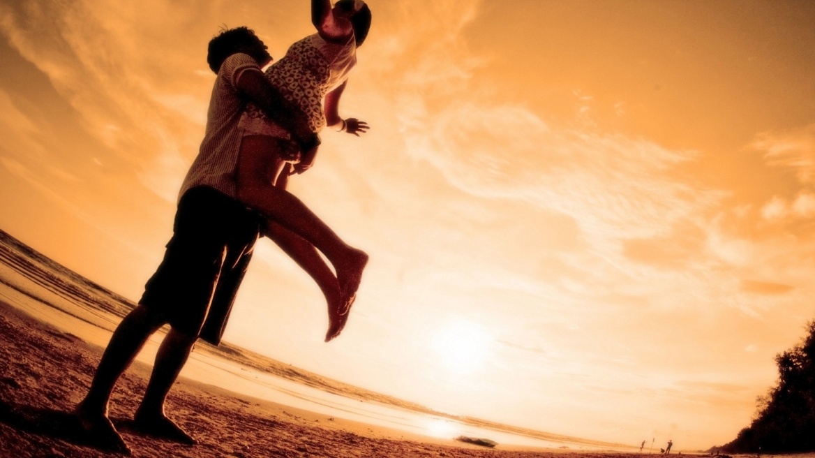 Εάν κάνεις σεξ στην Ινδία, τότε... παντρεύεσαι! 