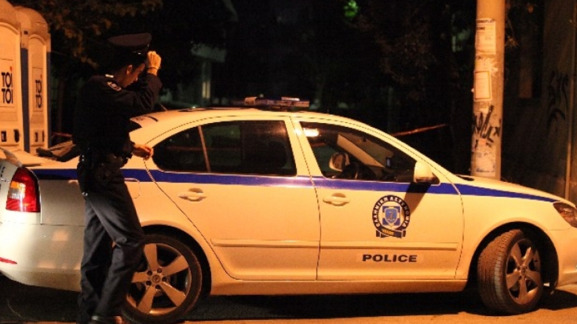 Έδεσαν το θύμα τους με το καλώδιο του τηλεφώνου