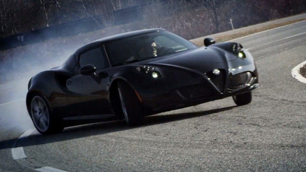 H νέα Alfa 4C «χορεύει» στο Μπαλόκο