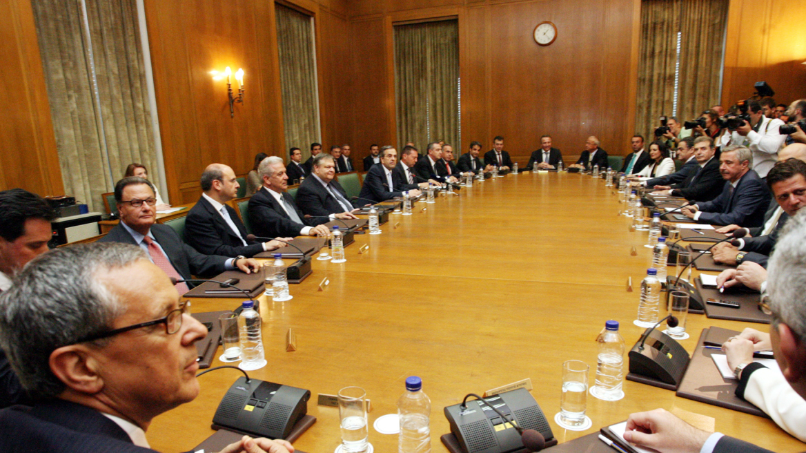 Τα «τοπικά» γαλαζοπράσινα δίδυμα της νέας κυβέρνησης