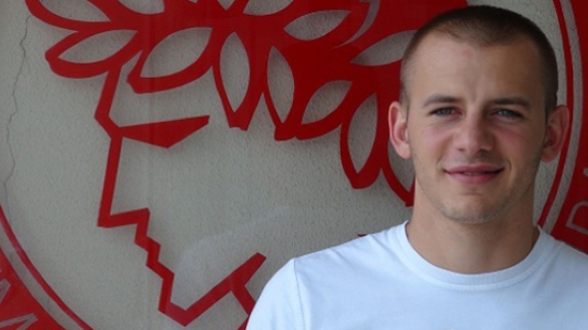 Στα «ερυθρόλευκα» ο Βάις