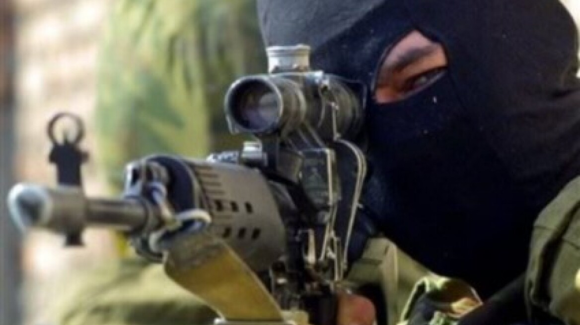 Ένας νεκρός και 14 τραυματίες από πυρά ανταρτών στην Τσετσενία