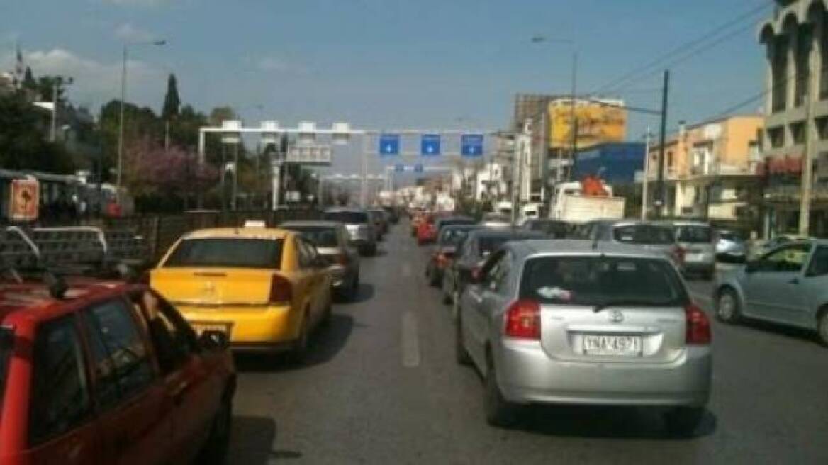 Τροχαίο ατύχημα στην Κηφισίας