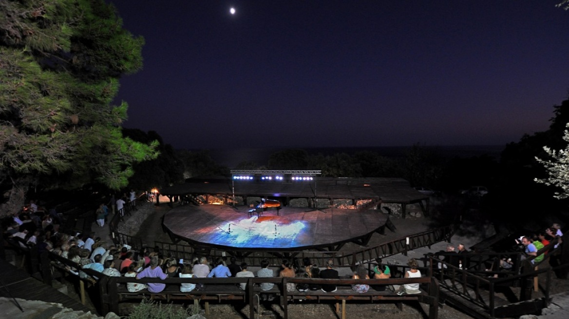 Η Σάμος γιορτάζει με νέους καλλιτέχνες απ' όλο τον κόσμο!