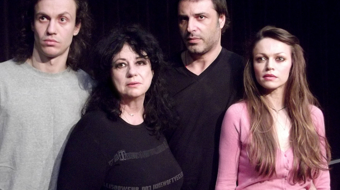 Τελευταία περιοδεία για το «Γάλα» με την Άννα Βαγενά