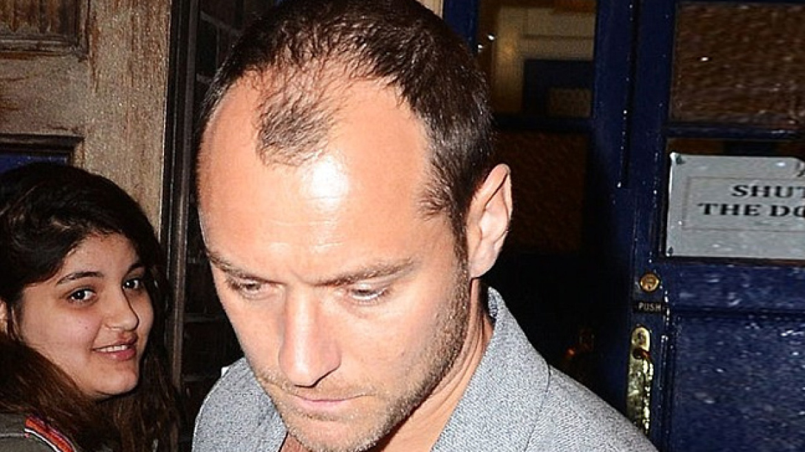 Ο Τζουντ Λο έμεινε χωρίς... μαλλιά