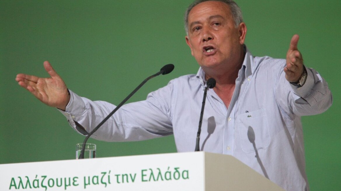 Νέα επίθεση Παναγιωτακόπουλου για το «δεξιό κρεσέντο» κατά του Ανδρέα